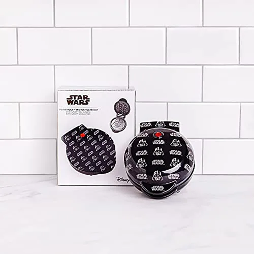 Vista 6 de Uncanny Brands - Mini gofrera de Darth Vader de Star Wars - Pequeño electrodoméstico de cocina