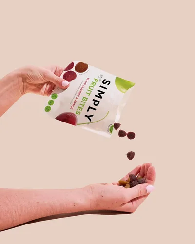 Vista 7 de Gominolas SIMPLY Really Real Hechas con fruta real Paquete variado 1.8 oz (paquete de 8) Sin azúcar de caña + Sin gluten + Kosher