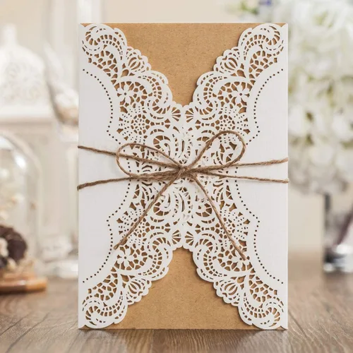 Vista 2 de Hosmsua 50 invitaciones de boda florales rústicas blancas personalizadas con lazo de cuerda de cáñamo