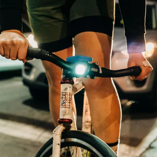 Vista 4 de Knog Blinder Mini Bike Light - Bright 50/30 Lumen COB LED Bike Headlight and Tail Light Set, 8 Light Modes, USB Rechargeable, Waterproof, Ultralight