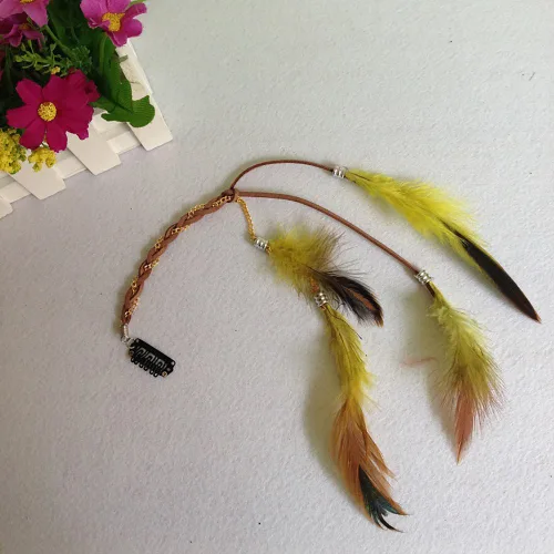 Vista 3 de 6 extensiones de cabello hippie boho hechas a mano para mujer con clip de plumas, peine de accesorios de bricolaje, tocado de horquilla