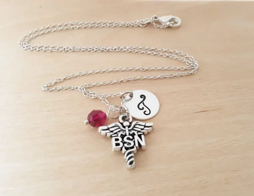 Vista 2 de BSN - Collar de enfermera Dije médico Joyería personalizada de plata de ley con inicial Regalo para ella