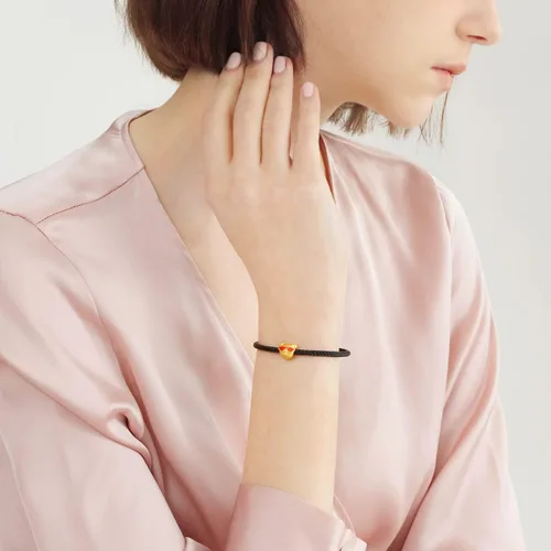 Vista 3 de CHOW SANG SANG 999 - Pulsera de oro macizo de 24 quilates con dije de oso para mujer, 93883C, Metal, no conocido