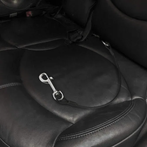 Vista 2 de Sonku - Paquete de 2 cinturones de seguridad de automóvil para perros, correas de seguridad de cable de acero a prueba para perros pequeños