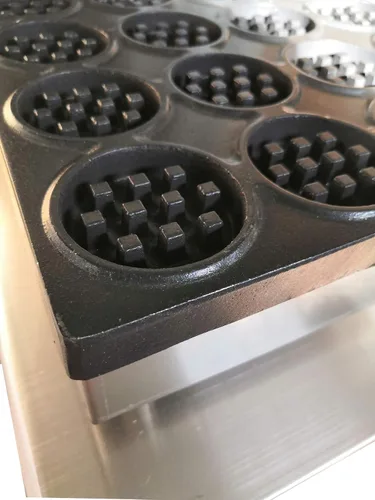 Vista 7 de INTBUYING Máquina eléctrica comercial para hacer gofres para tartas redondas, cuerpo de acero inoxidable con revestimiento antiadherente, máquina