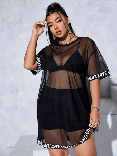 Vista 4 de WDIRARA Vestido de malla transparente con estampado de letras de talla grande para mujer