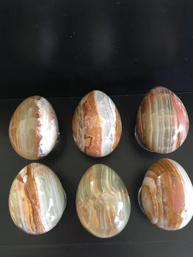Vista 9 de Ónix natural con bandas de arco iris de 2.5 pulgadas, forma de huevo, piedra de cristal curativo, mineral