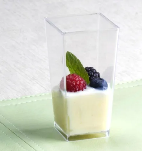 Vista 2 de Zappy Mini cubo cuadrado alto de 3 onzas, degustación de plástico transparente, vasos de chupito de muestra, parfait / soufflé de gelatina