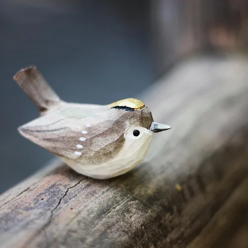 Vista 16 de Figura de pájaro de madera Azure Tit, tilo tallado a mano, marrón claro, decoración moderna para el hogar, regalo de pájaro