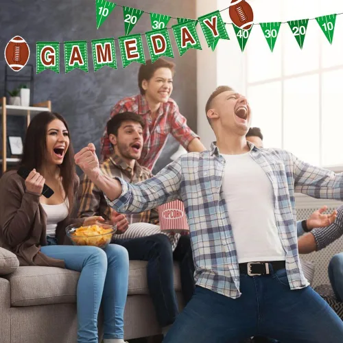Vista 3 de 3 piezas de banderines con temática de rugby y fútbol americano, guirnalda para decoración de fiestas temáticas deportivas, suministros de decoración