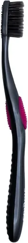Vista 5 de Colgate Cepillo de dientes con infusión de carbón 360, cerdas de punta de hilo dental, suave (los colores varían), 1 unidad