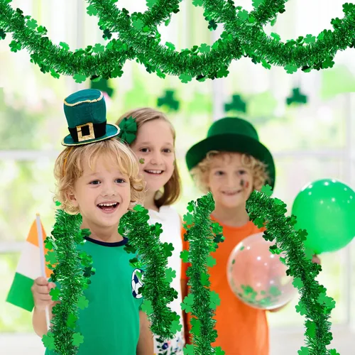 Vista 5 de Guirnalda de oropel del día de San Patricio, guirnalda metálica de trébol verde de 196 pies para decoración irlandesa de árbol de pared para fiesta