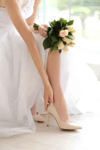 Vista 5 de Sticky Shoes Cinta adhesiva de doble cara para zapatos, bodas, eventos especiales, uso diario, cinta antideslizante para tacones y zapatos planos