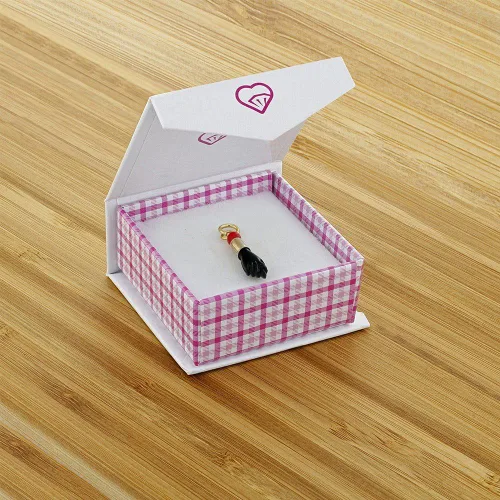 Vista 3 de Colgante de talismán con diseño de mano y ojo maligno, chapado en oro, color rojo y negro, para hombres y mujeres, elegante regalo de joyería