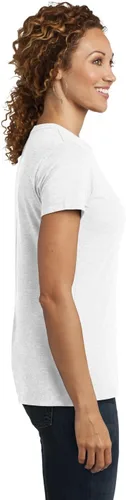 Vista 3 de District Made - Camiseta de manga corta para mujer, color blanco, S