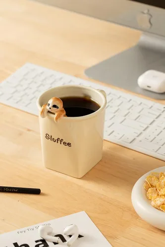 Vista 5 de DIHOclub Taza de cerámica divertida con perezoso 3D para mujeres y hombres, taza de café con diseño de perezoso para regalar a los mejores amigos