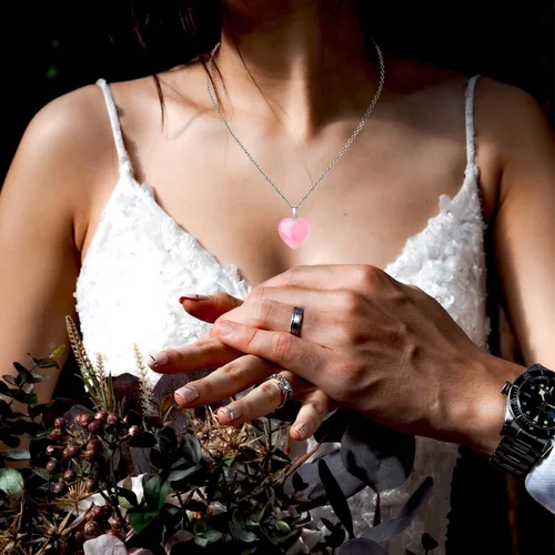 Vista 2 de Collar de Cristal de Cuarzo Cristales Curativos Collares para Mujeres Regalo del Día de las Madres Cuarzo Corazón Piedra Preciosa del Amor, Piedra