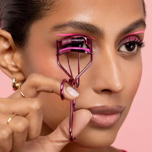 Vista 5 de Real Techniques Miracle Eyelash Curler, Lash Tool for Mascara, Pink