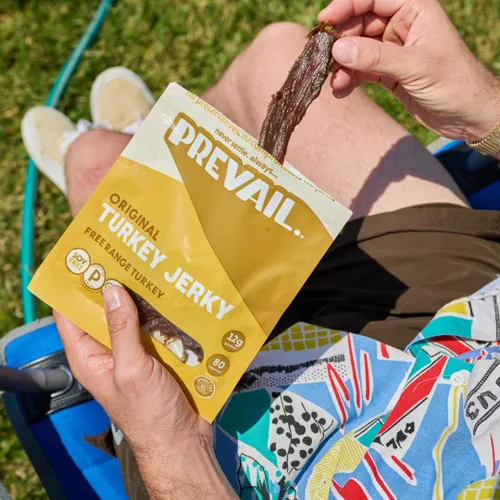 Vista 3 de Charqui de pavo de pastoreo, de PREVAIL - ¡Bajo en sodio y sin gluten! Paquete de (3) bolsas Nuestro charqui gourmet está certificado paleo