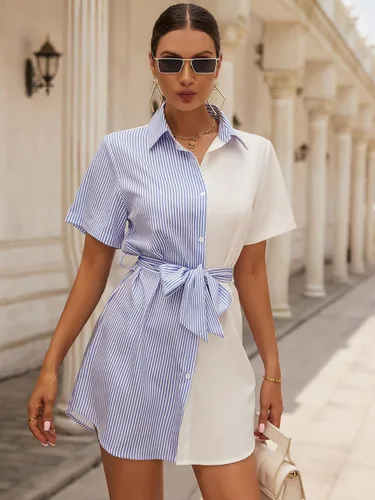 Vista 4 de WDIRARA Vestido camisero de manga corta con cinturón y botones frontales a rayas para mujer