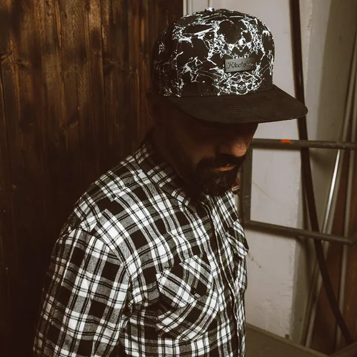 Vista 2 de Blackskies Gorra Snapback Camiseta base unisex de franela de mezclilla camuflaje para mujeres y hombres Ropa de calle premium para exteriores