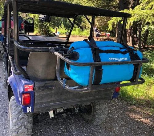 Vista 7 de Rockagator Bolsa de lona impermeable - Serie Mammoth - Roll Top Overland Storage, Negro