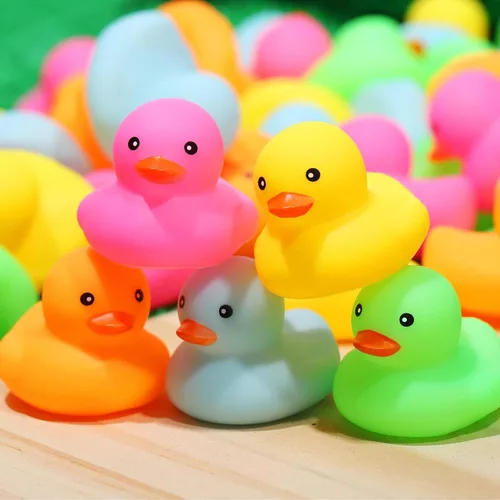 Vista 4 de Paquete de 50 mini patos de goma multicolor de juguete de baño de patos pequeños