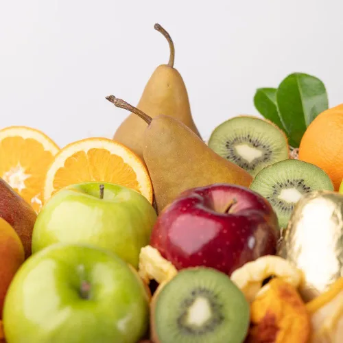 Vista 6 de The Fruit Company Cesta de frutas de celebración de huerto, cesta de frutas frescas para cualquier ocasión, regalos de cumpleaños para mujeres