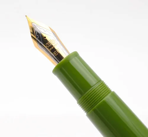 Vista 5 de Pluma estilográfica Jinhao X159 (Plumín EF 0.38mm, verde aguacate con clip dorado)