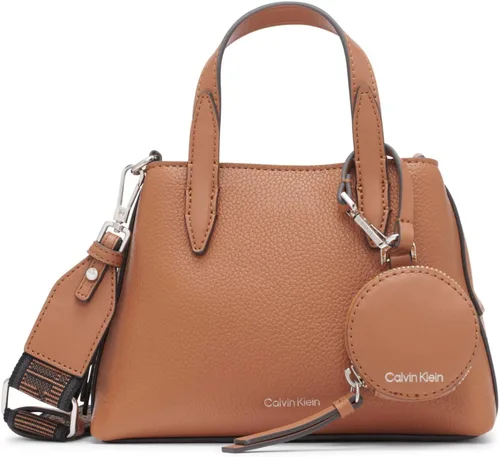 Vista 9 de Calvin Klein Millie - Mini bolso cruzado 2 en 1 con compartimento triple Negro/Plateado