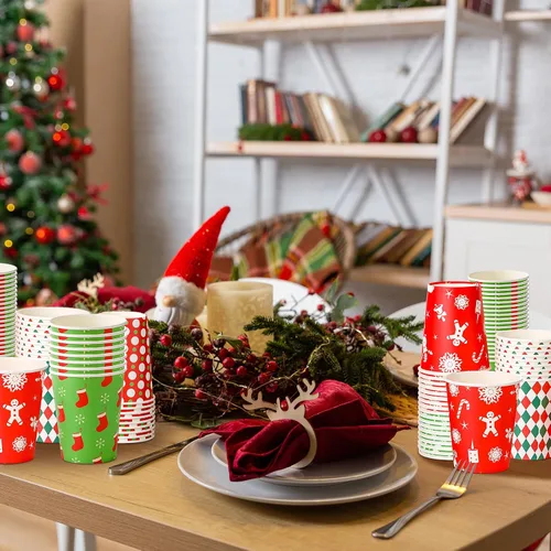 Vista 6 de Umigy 100 vasos de papel de Navidad a granel desechables de 9 onzas, tazas de café de chocolate caliente, medias de árbol de Navidad, pan