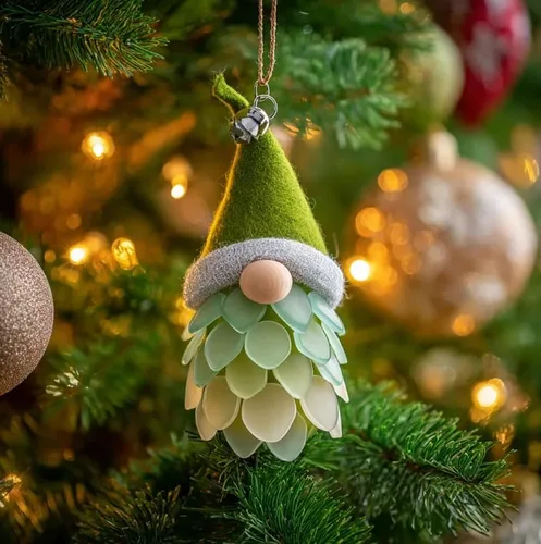 Vista 4 de Adorno de Navidad de gnomo de cristal de mar, hecho a mano, decoración de Navidad, colgante de gnomo 3D, adornos colgantes para árbol, fiesta
