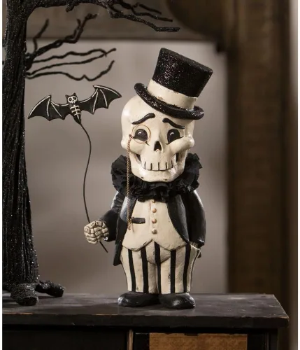 Vista 2 de Bethany Lowe, Dapper Desmond Skelly