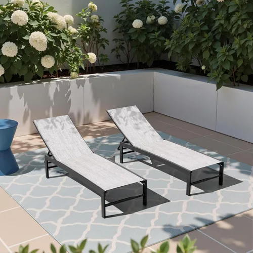 Vista 19 de Crestlive Products Sillas de salón exteriores, Sillas de aluminio para piscina, Tumbona reclinable ajustable de cinco posiciones para bronceado Beige
