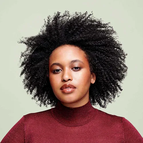 Vista 3 de DevaCurl SuperMousse® Volumizador con infusión de aceite de coco, Superfruits, 5 fl. oz. -4.97 oz