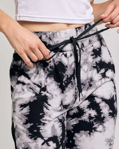 Vista 5 de Real Essentials 3-Pack Women's Capri Open Bottom Soft Sweatpants with Drawstring (Available in Plus Size)