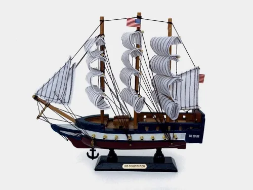 Vista 2 de Modelo de madera USS Constitution Scale Model Ship 10" (marrón)