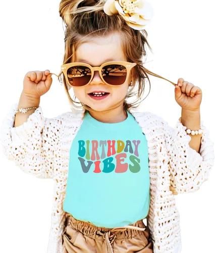 Vista 2 de Camisetas de cumpleaños Groovy para niñas pequeñas y jóvenes
