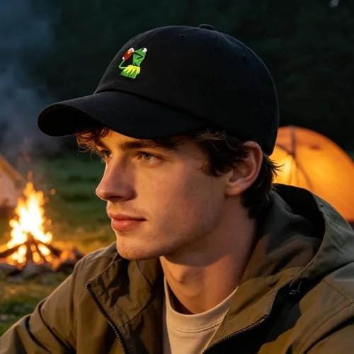 Vista 4 de Gorra de béisbol bordada ajustable de Kermit The Frog - Gorra clásica unisex estilo trucker para papá Negro