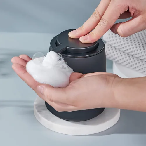 Vista 5 de Dispensador de jabón de manos de espuma de 12 onzas, dispensador de jabón espumoso negro para baño con bomba fácil de presionar, dispensador