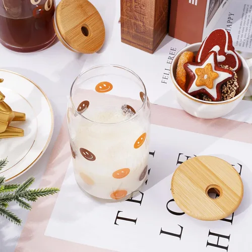 Vista 5 de Whaline Juego de 4 vasos para beber con tapas de bambú y popote de vidrio, taza de vidrio en forma de lata de 16 onzas, vaso de café helado, ideal