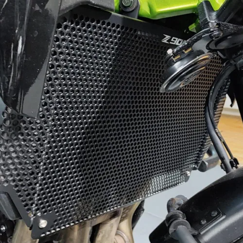 Vista 4 de Z900 - Accesorios de motocicleta para radiador, cubierta protectora de rejilla de radiador, compatible con Kawasaki Z900 Z 900 2018 2019 2020 2021