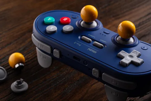 Vista 5 de 8BitDo Pro 3 Bluetooth Controller for SwitchSwitch 2 TMR Joysticks, Swappable ABXY Buttons, Pro Back Buttons, Charging Dock, Hall Effect Triggers