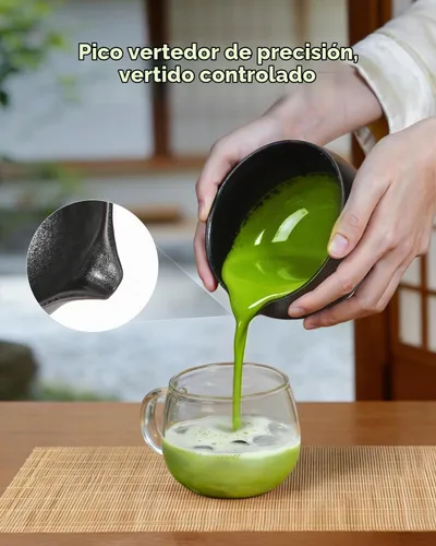Vista 4 de Maestri House Juego de Batidores de Matcha, Kit Completo de Matcha de 7 Piezas con Cuenco de Cerámica con Boquilla, Batidor y Soporte de Bambú