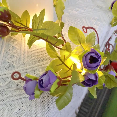 Vista 7 de Guirnalda de luces de simulación de rosas colgantes, guirnalda de plantas de seda, flores artificiales de seda, funciona con pilas, para decoración