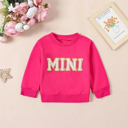 Vista 2 de Covvoliy Mommy and Me - Conjunto familiar de manga larga con cuello redondo y estampado de letras