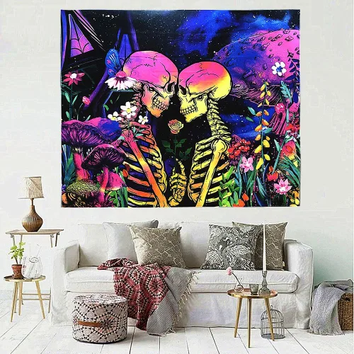 Vista 4 de SIGISY Tapiz para amantes del cráneo de luz negra, tapiz romántico para amantes del cráneo, tapiz floral de hongos reactivos a los rayos UV, tapiz