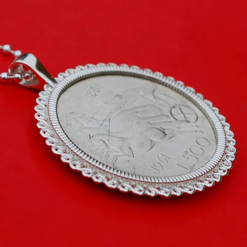 Vista 2 de 1961 Italy Unification Centennial 500 Lire BU Unc 83.5% Silver Coin 925 Sterling Silver Necklace NEW - Showing Reverse Quadriga