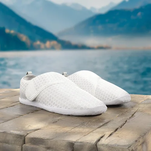 Vista 2 de Lisdwde Zapatos de agua para mujeres y hombres, antideslizantes, zapatos acuáticos, zapatos de natación, deportes de playa, zapatos de secado