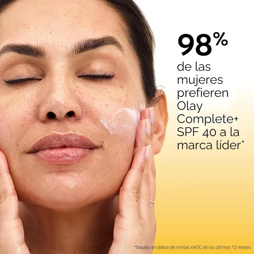 Vista 9 de Olay Complete+ Hidratante Facial con Protector Solar SPF 40, Para Piel Sensible, Protección Solar de Amplio Espectro, Sin Fragancia - Sin Residuo